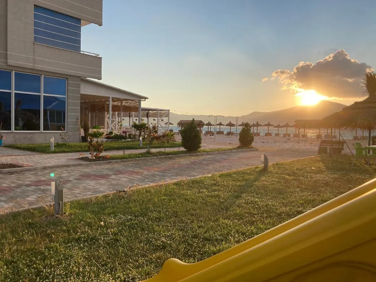 Blue Paradise Hotel Orikum 3*,
